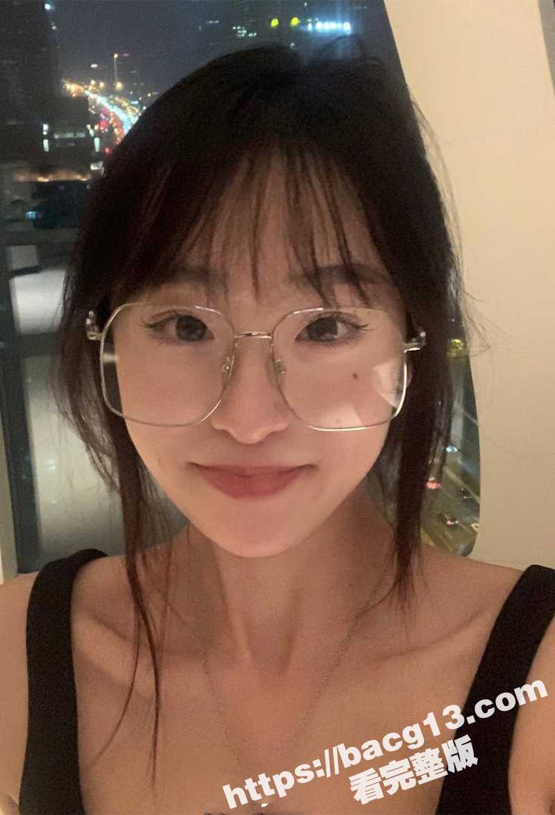 顶级反差淫妻 SMM相关图片