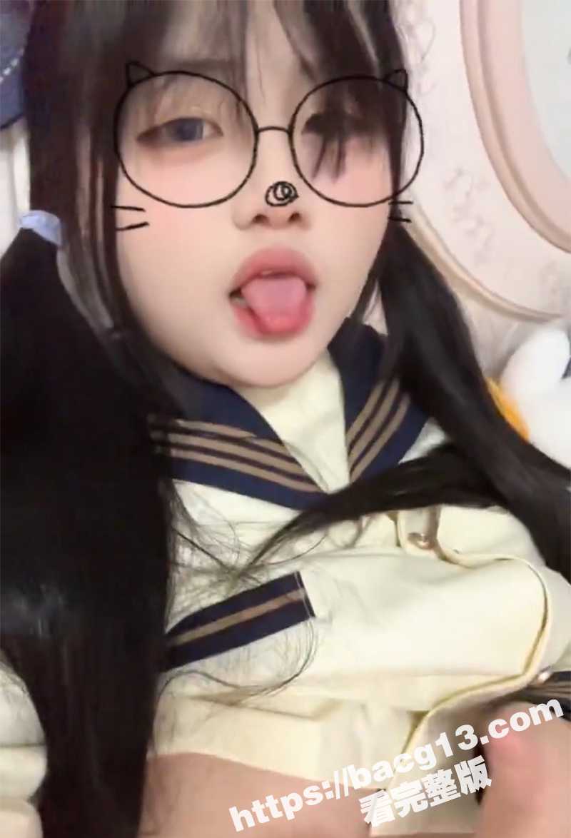 四川00后巨乳校花 相关图片
