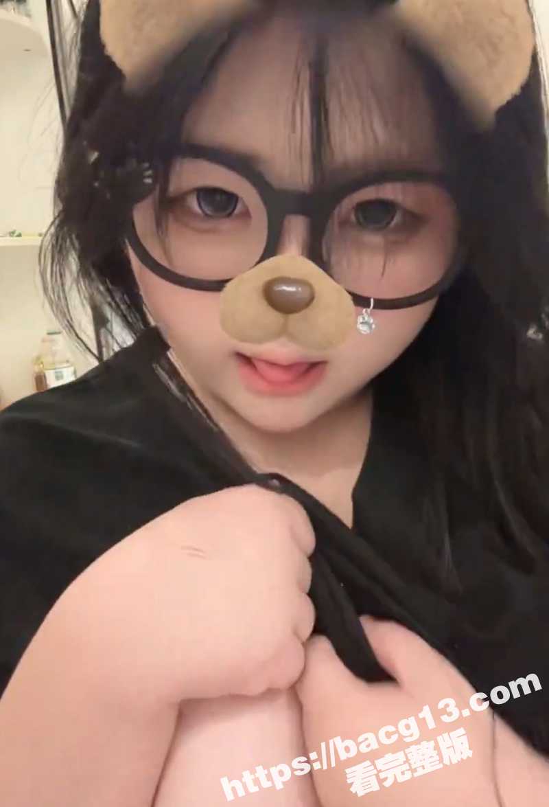 四川00后巨乳校花 相关图片