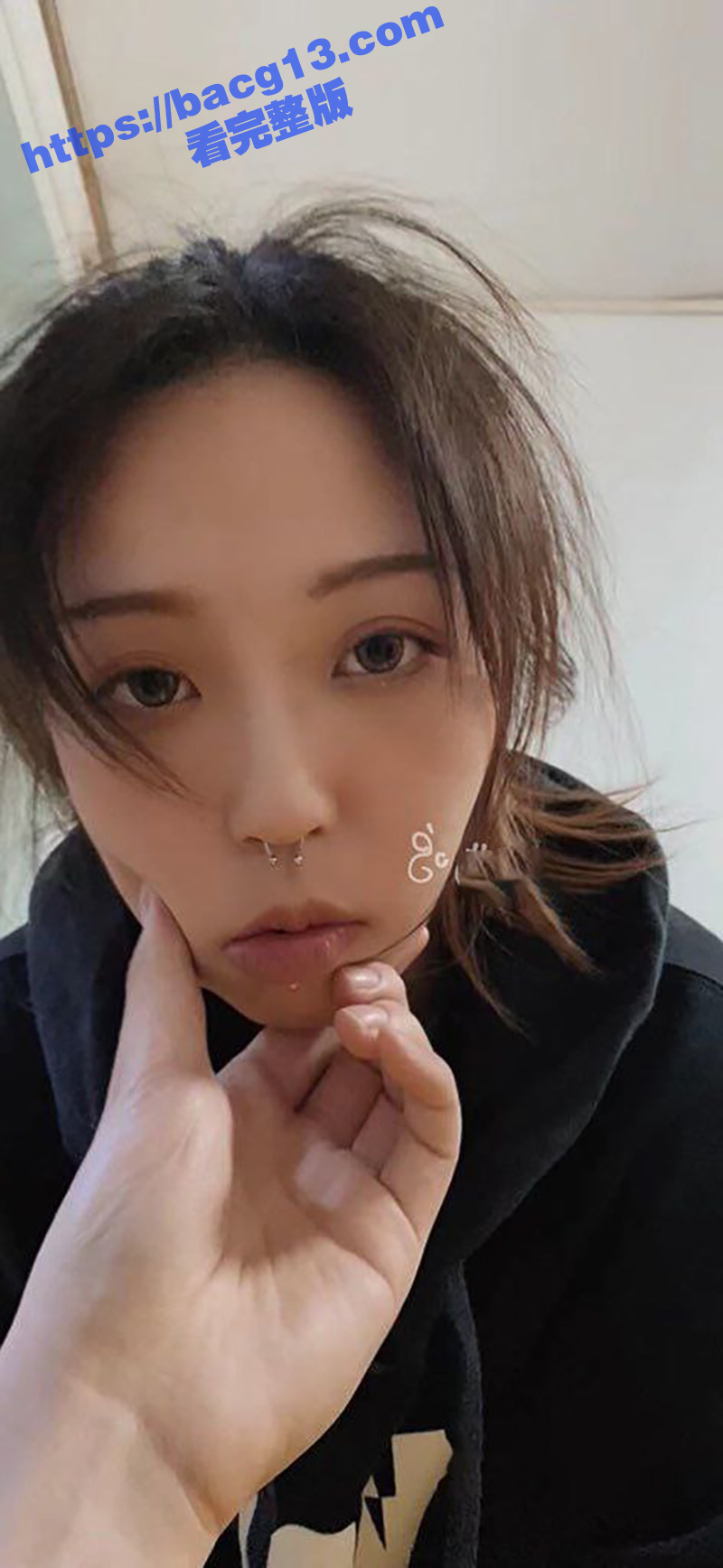 高颜值女大学生 白先相关图片