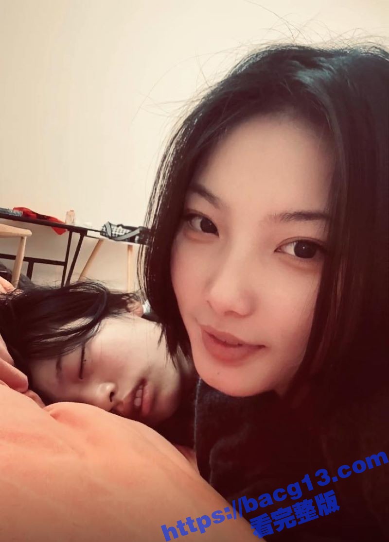 抖音短发气质女神 妮相关图片