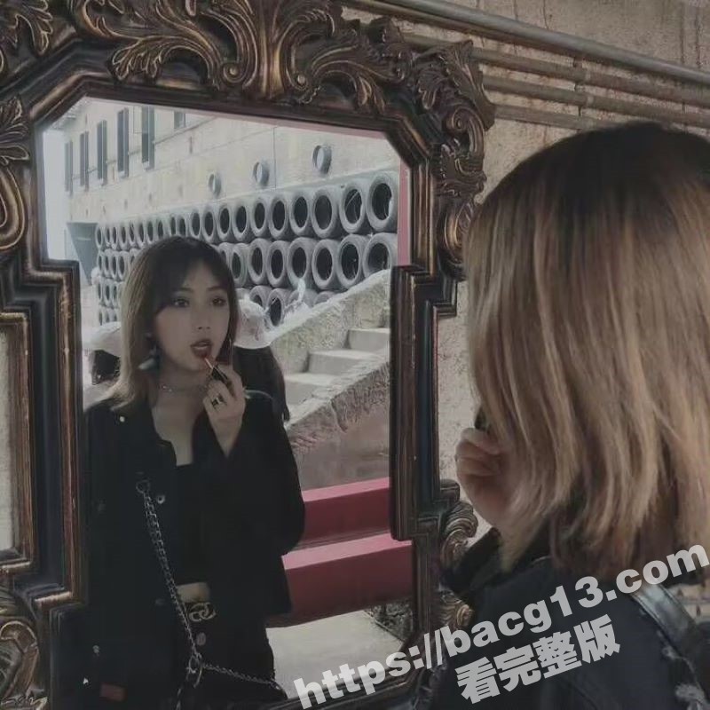 气质短发反差婊小姐姐相关图片