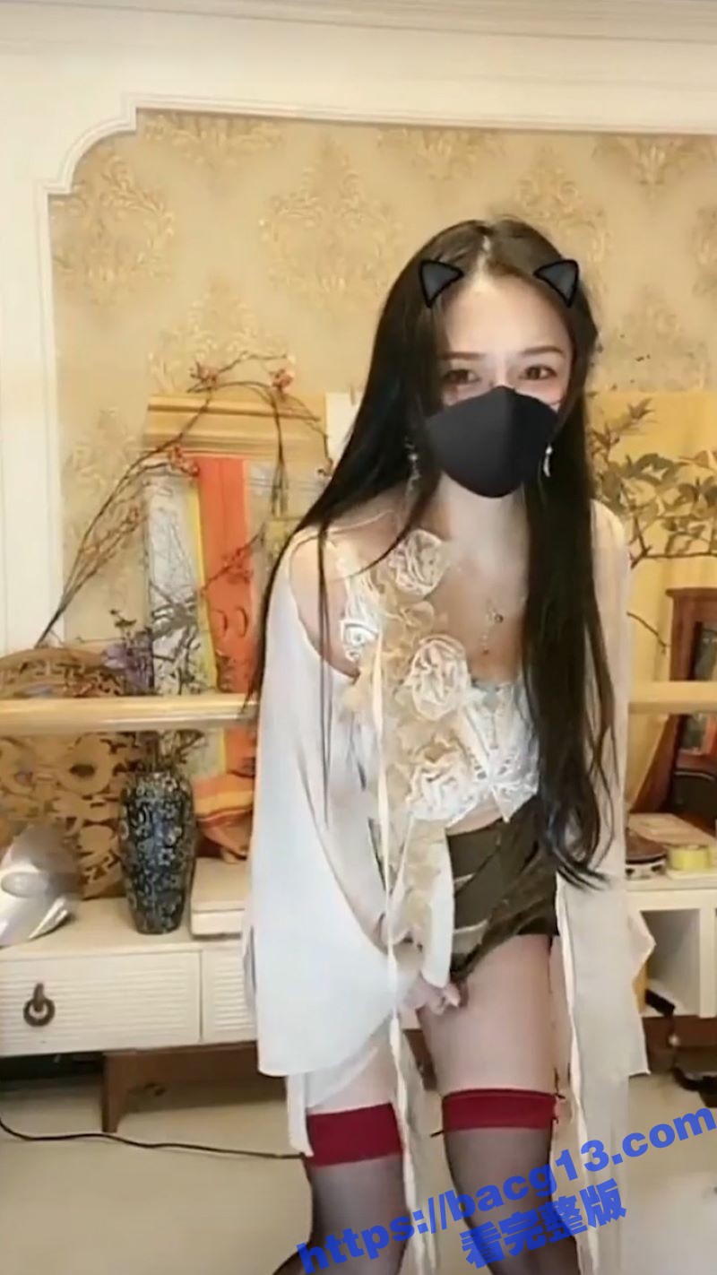 抖音网红女主播 小龙相关图片