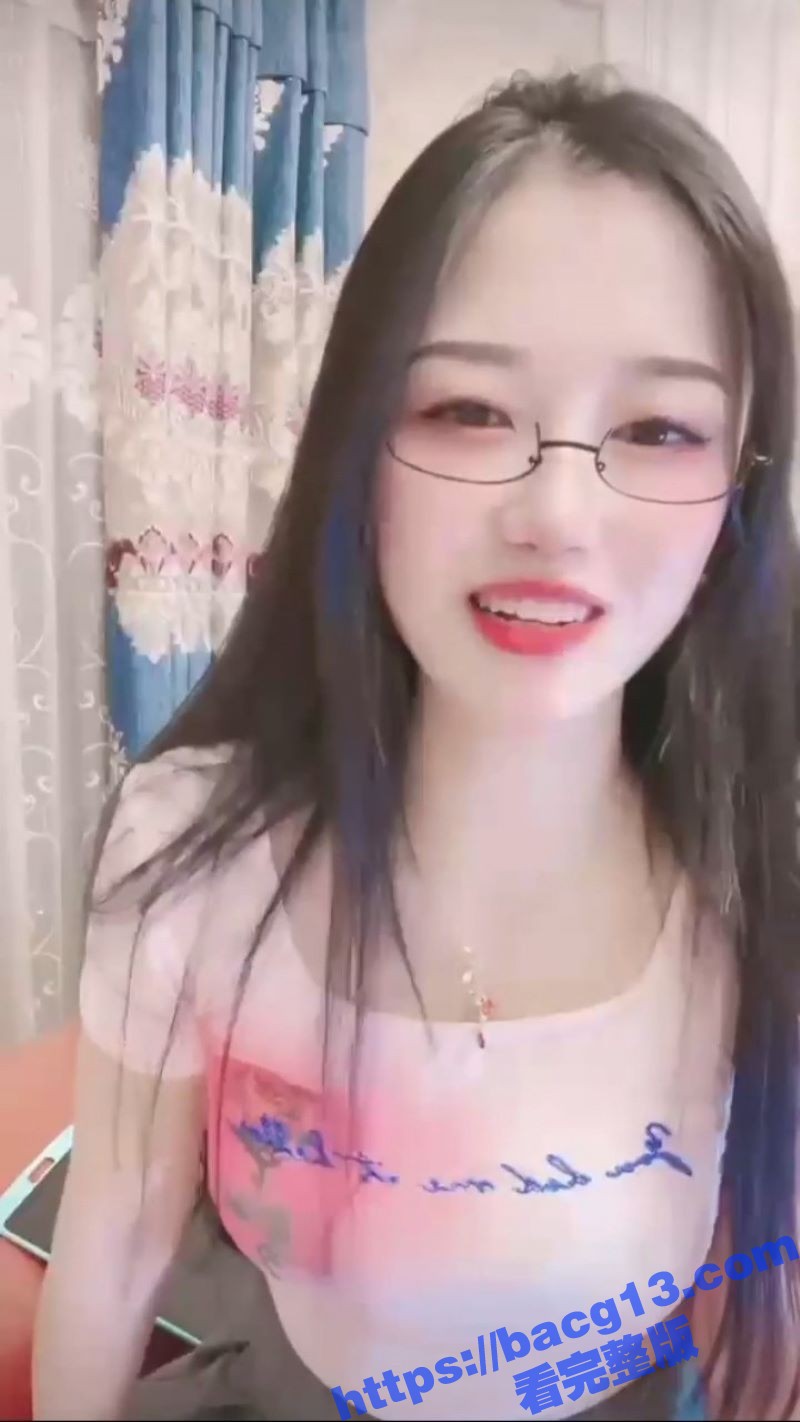 抖音网红女主播 小龙相关图片