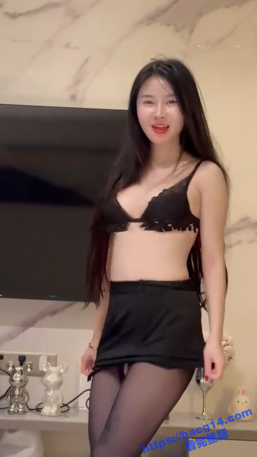极品妖艳少妇 晴宝 约操粉丝疯狂偷情 淫荡对白贯穿全场 真是人美活好花样多