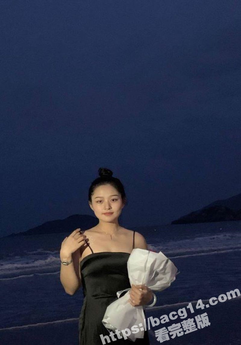 山西艺术学院学生妹 钱歆莹 和男友性爱视频流出 近距离展示口交技巧 掰穴猛操淫叫不断！
