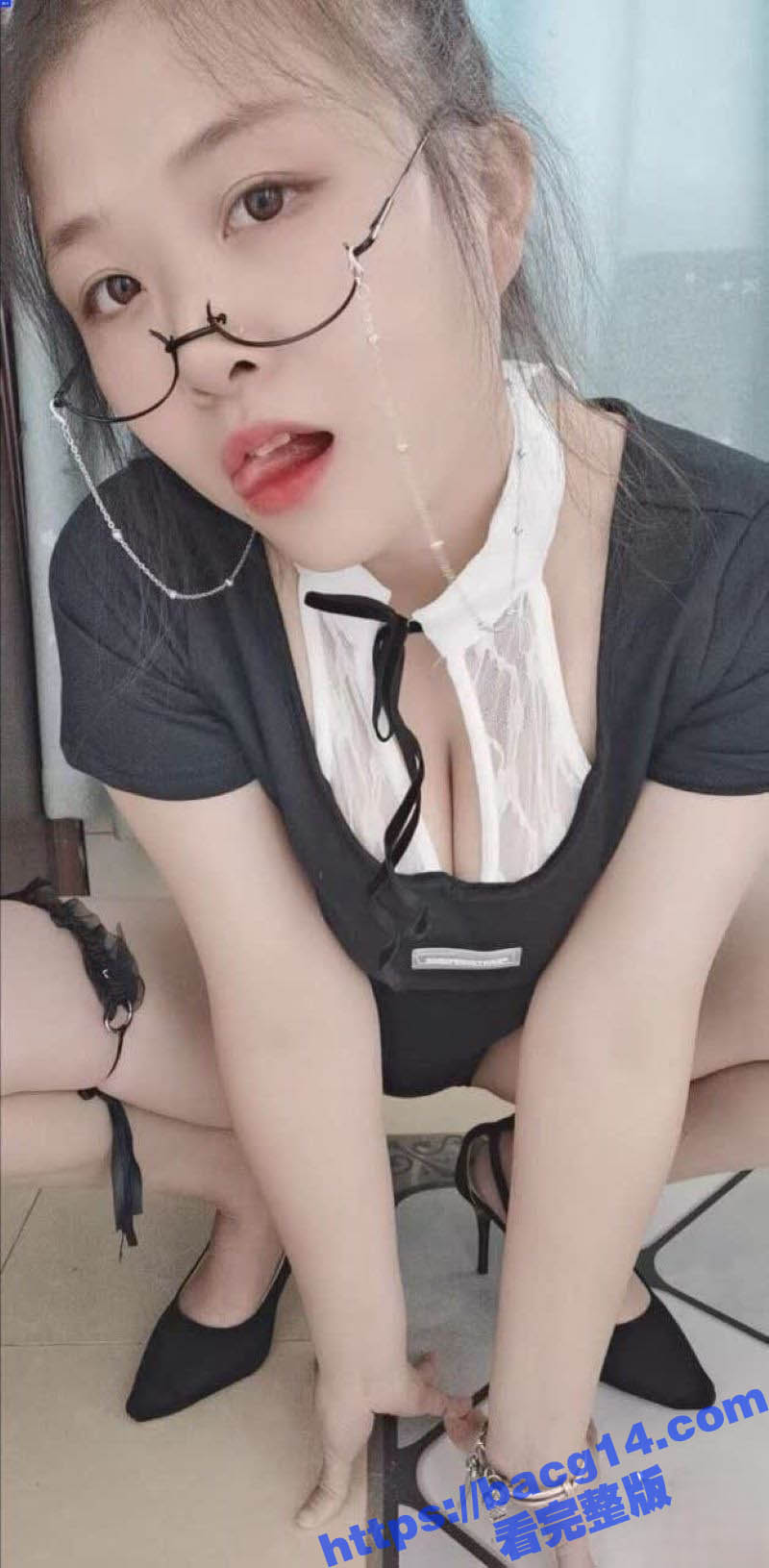 成都反差母狗 张素雪相关图片