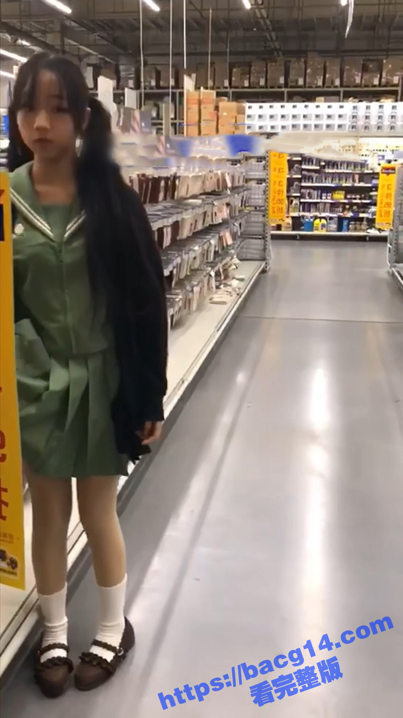 萝莉少女 浆果儿 在相关图片