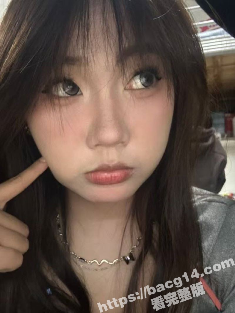 海南清纯女大学生 孙相关图片