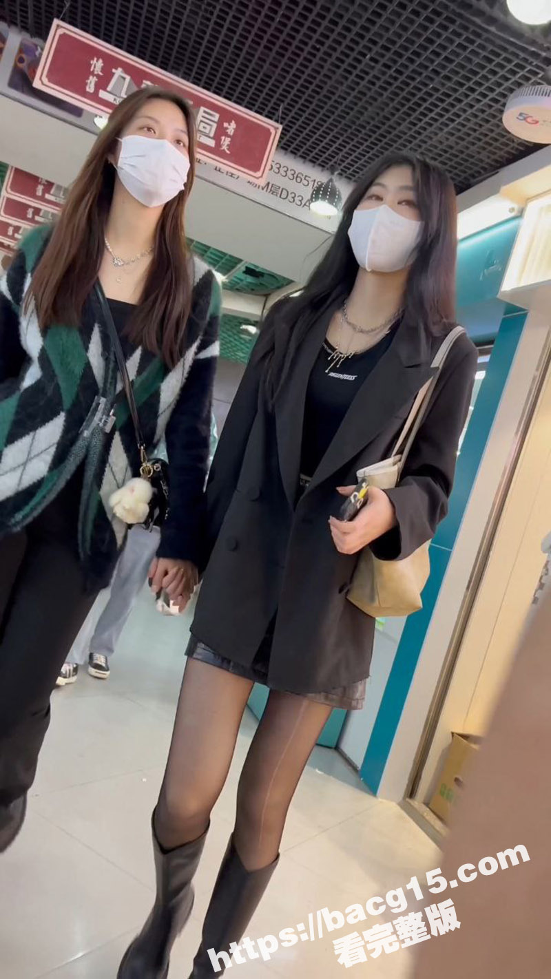 抄底大神商场偷拍 长相关图片