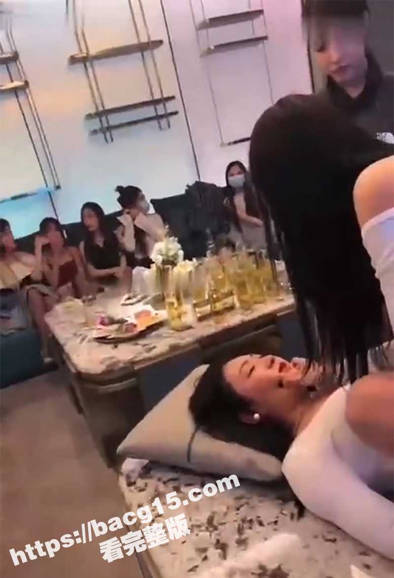 北京气质御姐遭众美羞相关图片