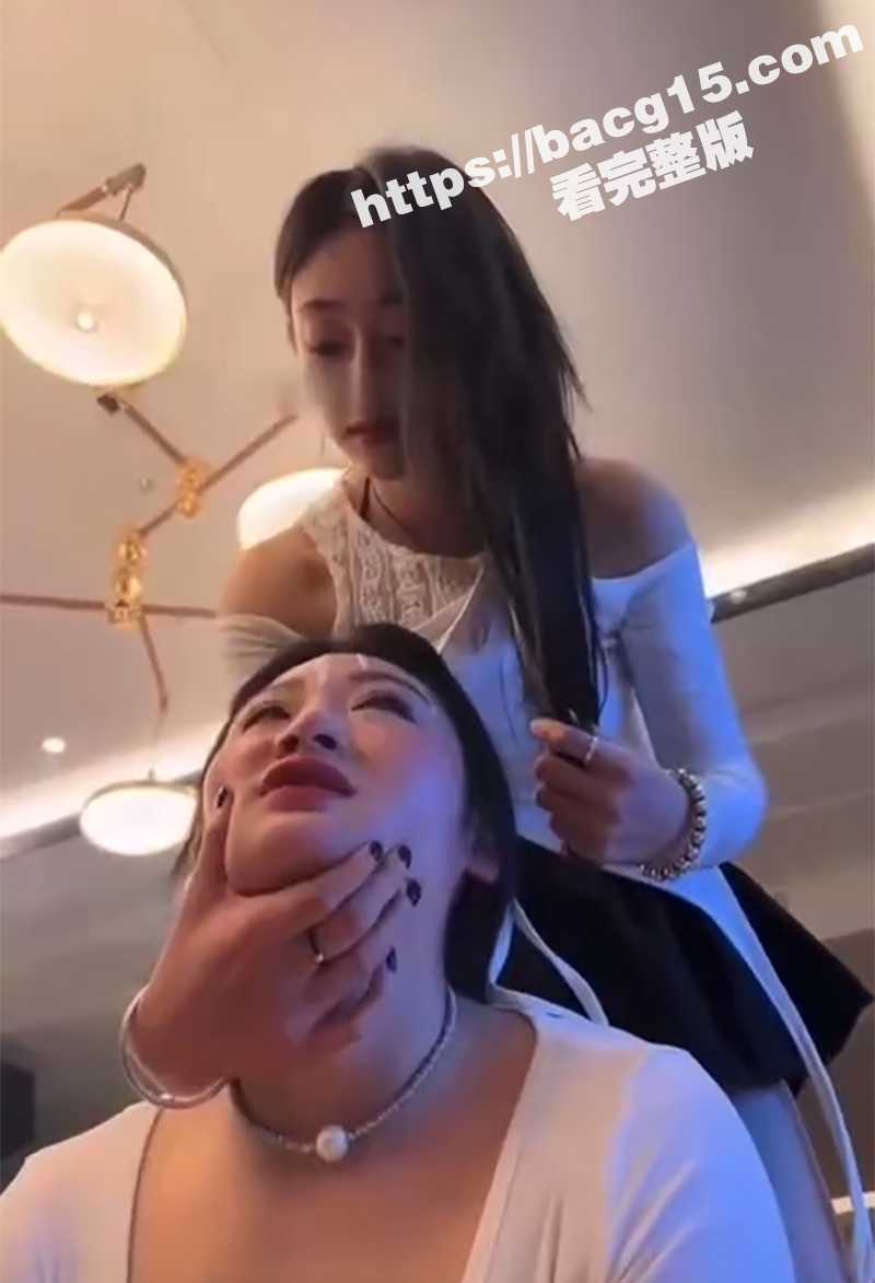 北京气质御姐遭众美羞相关图片