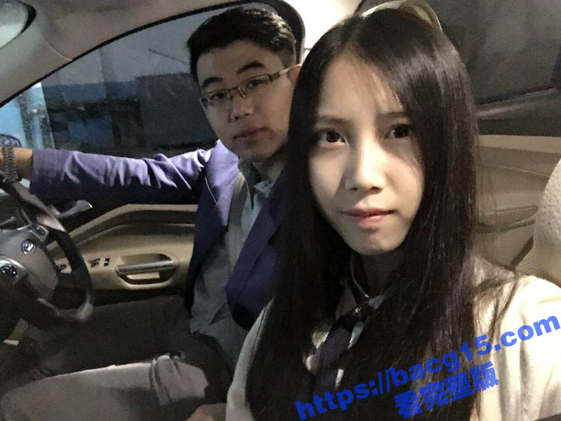 情侣自拍泄露 骚态尽相关图片