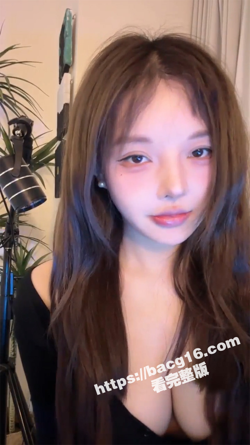 秀人网反差女神 唐泽相关图片