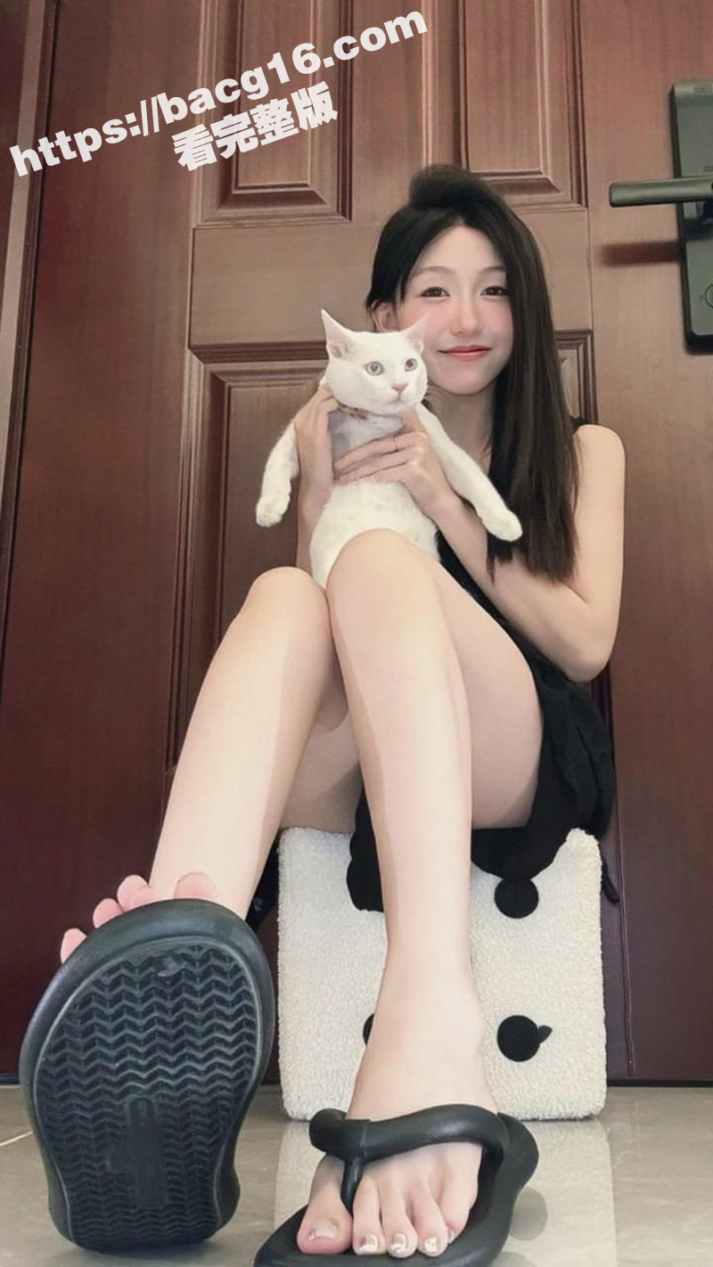 抖音玉足天花板 别拔相关图片