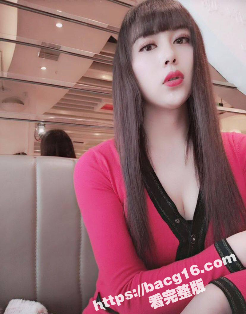 河北CD伪娘 藤菲儿 长腿大奶小美妖 下跪口交骚的要命 边爆菊边撸管 场面淫乱至极