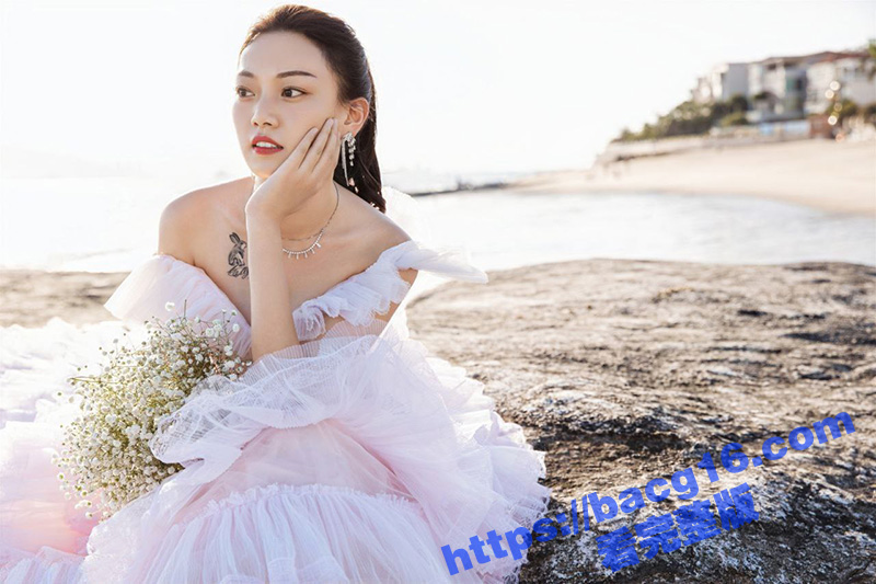 山东刚结婚的小少妇 相关图片