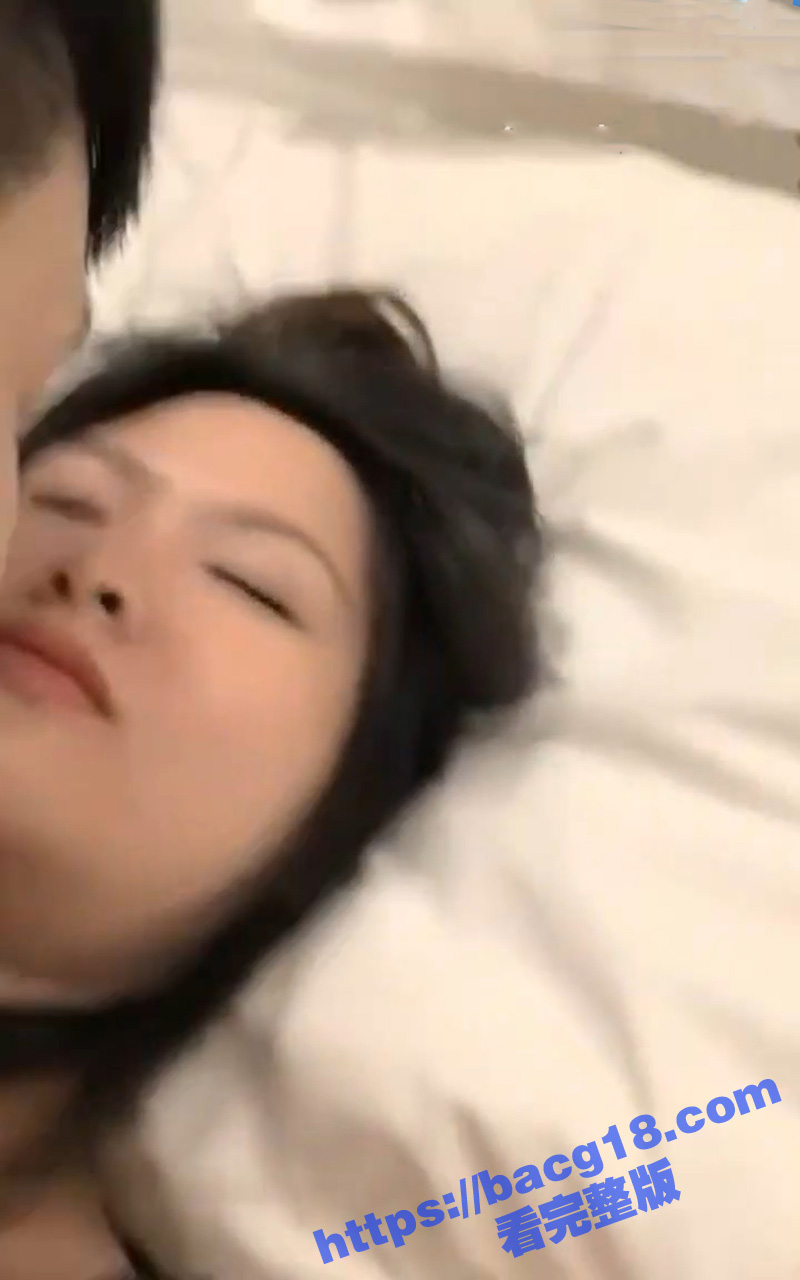 公司聚会送喝醉的女员相关图片