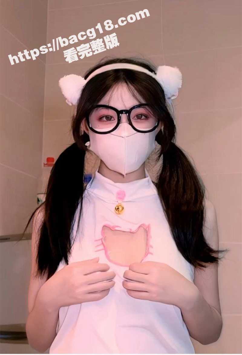 可爱萌妹子 萝莉小奈 原创性爱剧情 大屌男追求半年终得手 猛干白虎骚穴淫叫不断！