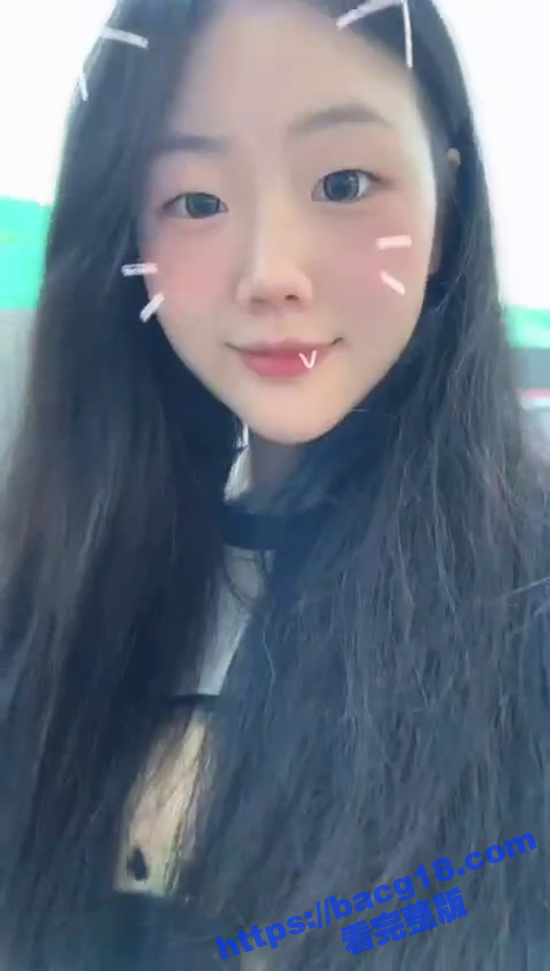 福州精神小妹 李娜 给男友拍摄裸体视频泄漏 可爱妹子用奶子猛怼镜头 隔着屏幕都感受到奶香味