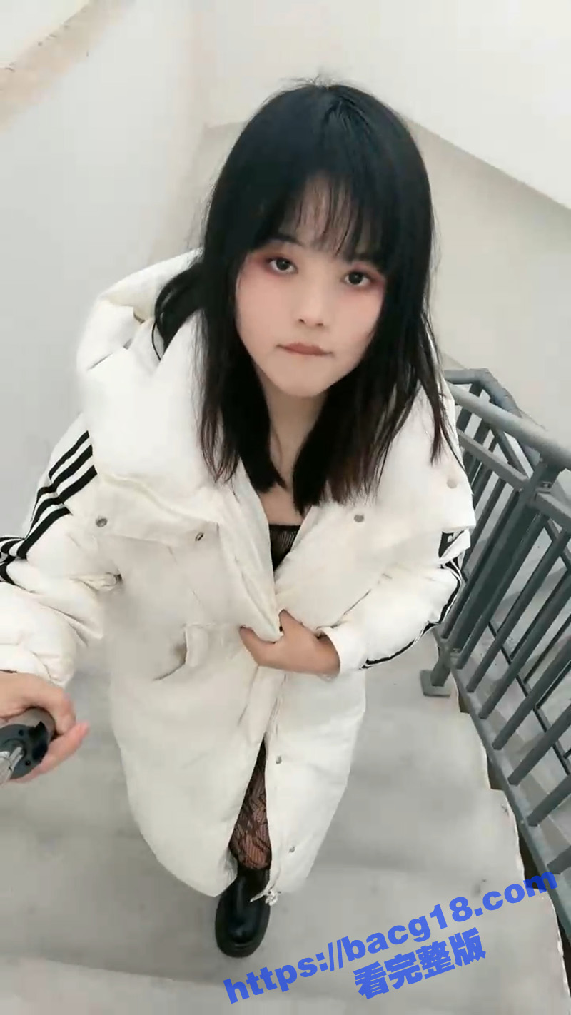 巨乳反差播主 葡萄熟相关图片