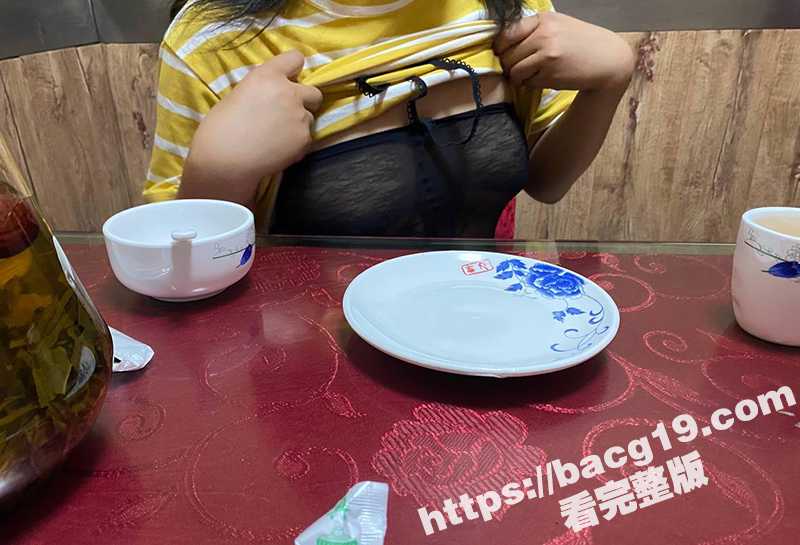 乌鲁木齐少女 李梅梅相关图片