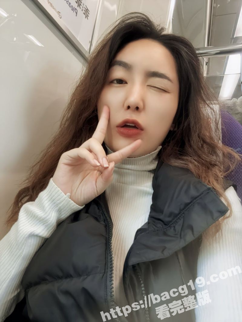 台湾小麦色健身女网黄 你的小太阳 付费资源流出 极品蜜桃臀疯狂榨精 高潮时全身都在颤抖！