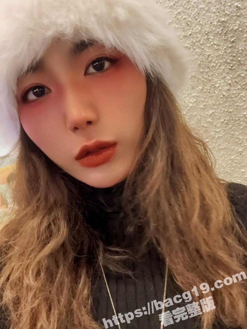 台湾小麦色健身女网黄相关图片