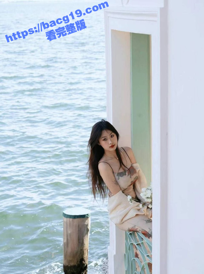 高颜值巨乳白富美 留相关图片