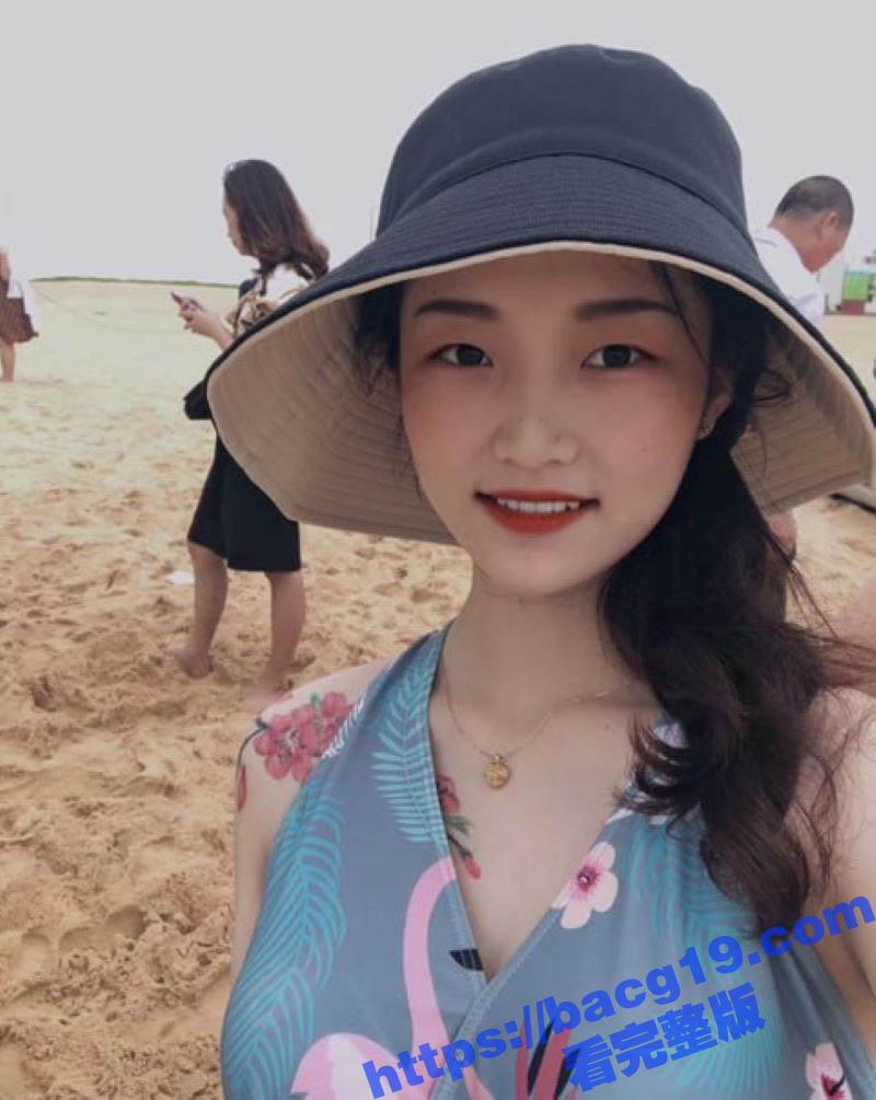 山东青岛精神小妹 张相关图片