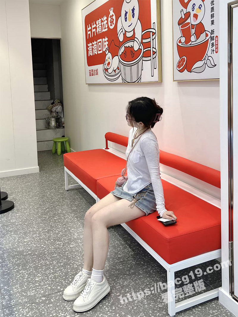 福建反差骚幼师 颜思相关图片