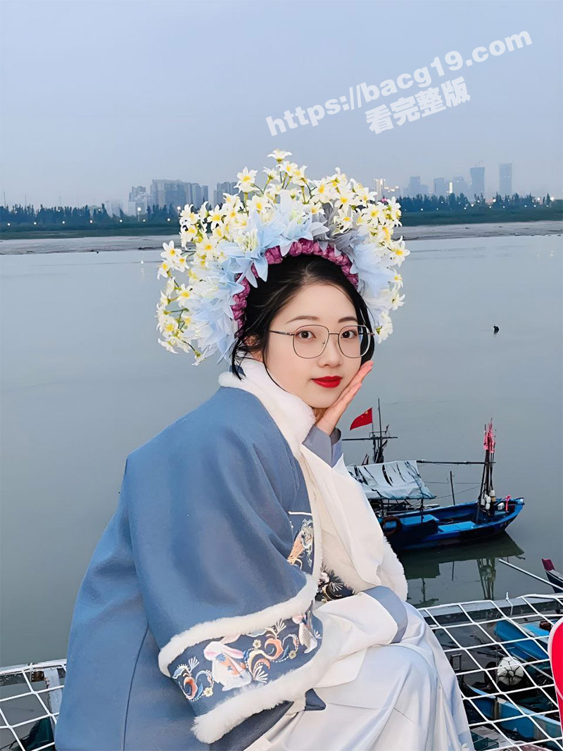 福建反差骚幼师 颜思相关图片