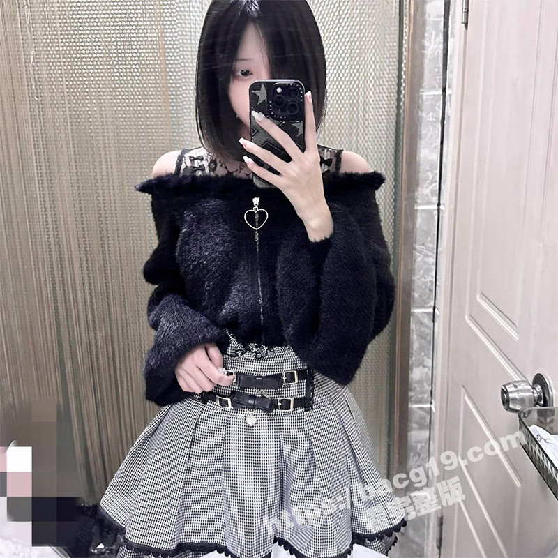 05后极品清纯反差小学妹雪代巴 被金主调教捆绑皮鞭 肛珠机械假屌双洞齐插 彻底沦为只合格的小母狗