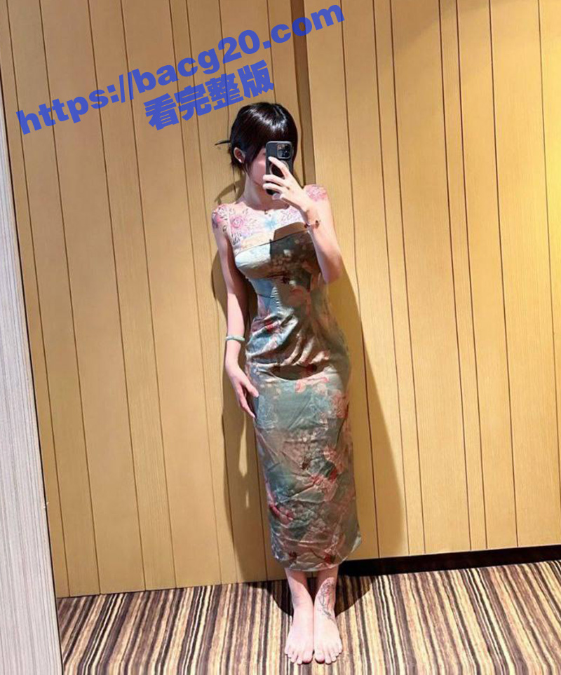 纹身男女激情性爱 极品身材肥臀纹身妹 被大屌男友爆操抽插 性爱自拍视频流出