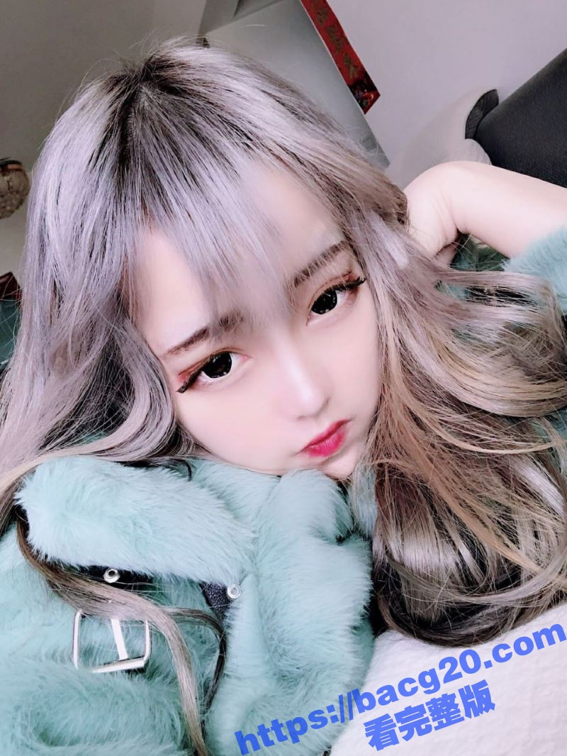 南京反差少女 程浩菲相关图片