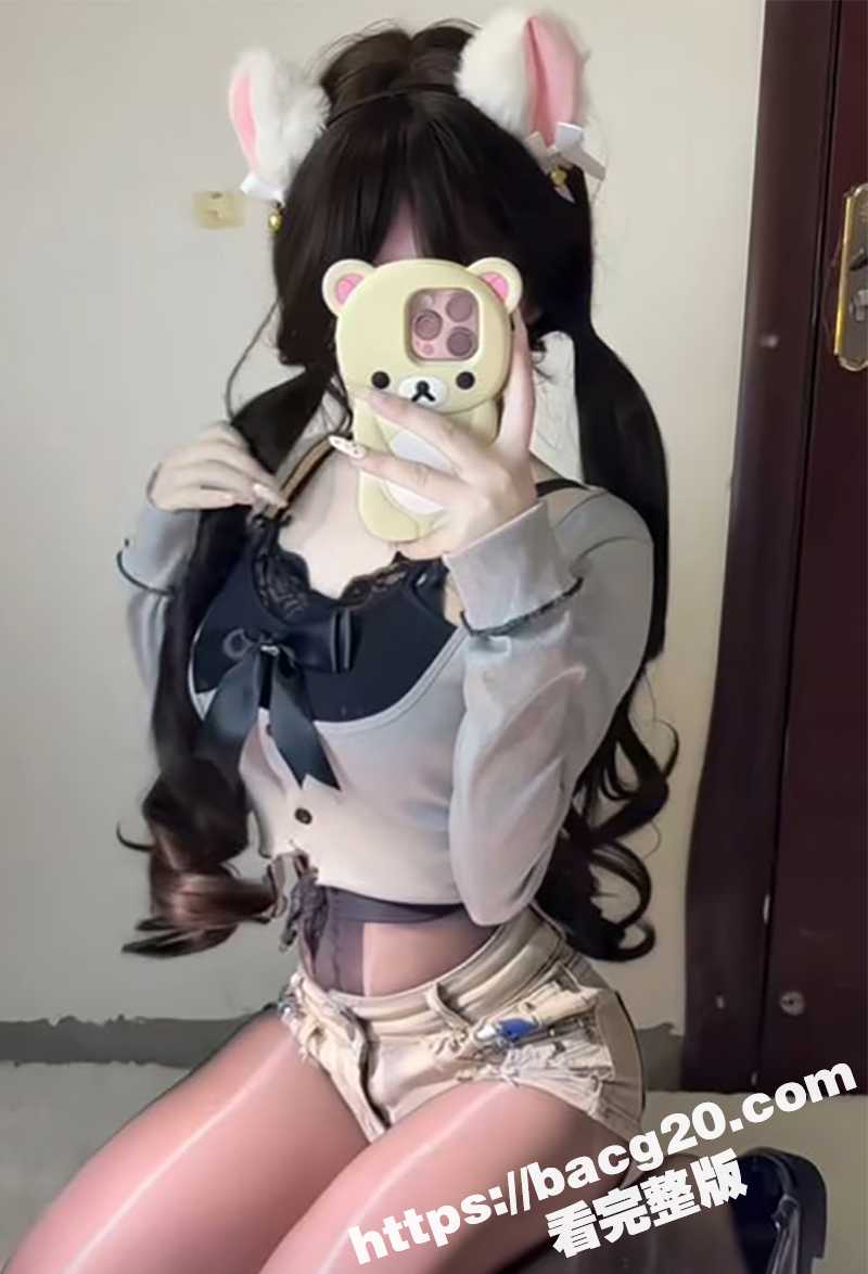 抖音30万粉美少女萝相关图片