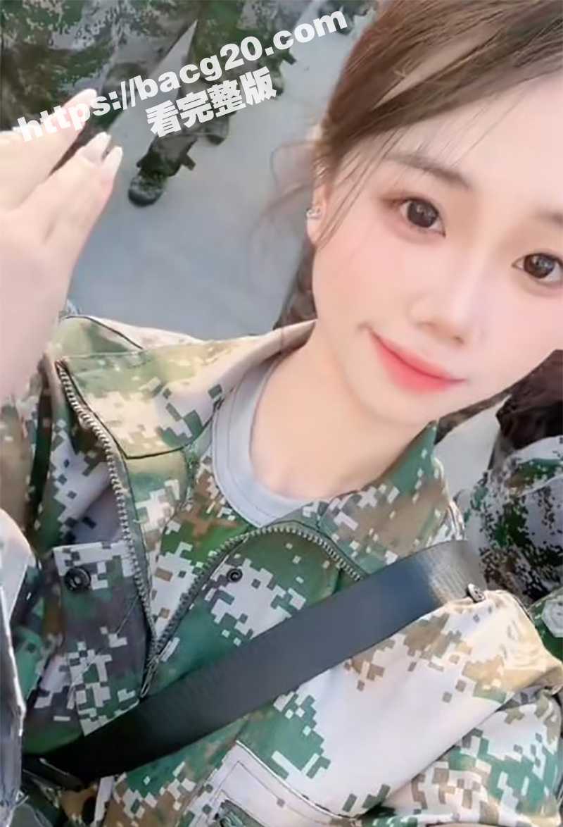 抖音大奶美女 属属 相关图片