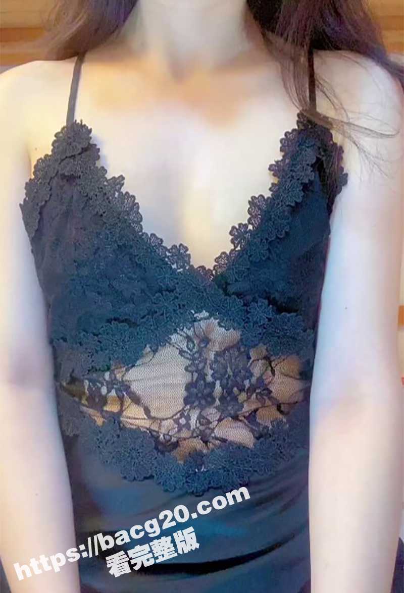 抖音大奶美女 属属 相关图片