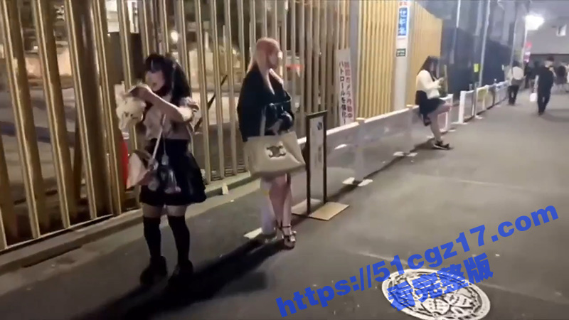 日本街头太妹的醉态日相关图片