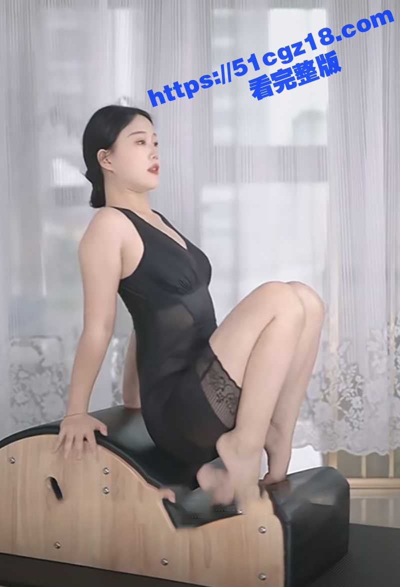抖音瑜伽形体私教老师相关图片