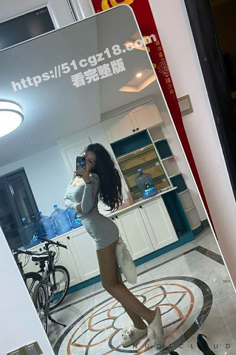 反向搭讪一姐 给你一千块还陪你睡一晚 这哪个男人不愿意啊！
