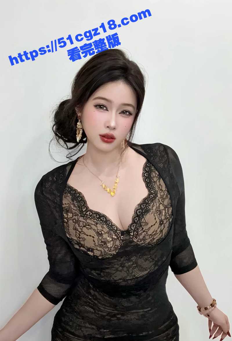 变态大神调教肉感淫妻 扩阴彩珠进穴挑战极限 掰逼塞鸡蛋疯狂后入！