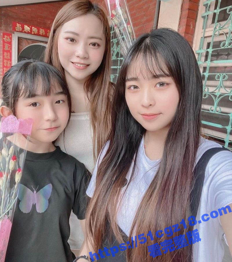高颜值反差婊 裸拍自慰视频泄露 为了金钱而接受调教 火爆身材令人口水直流！