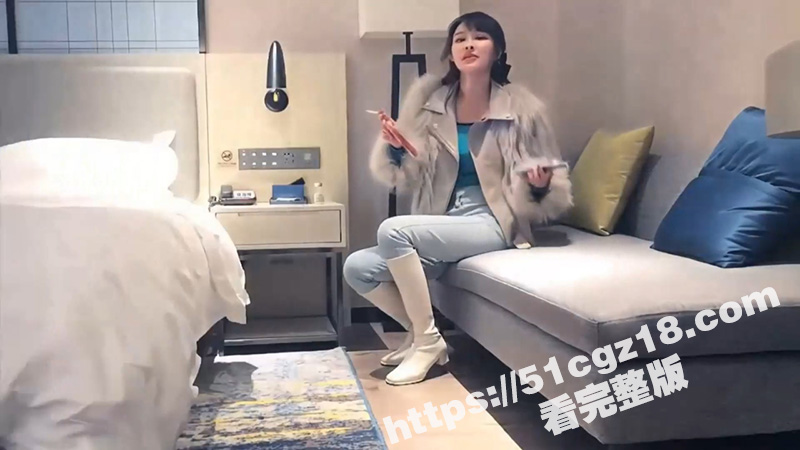 大神探花极品外围女 牛仔裤白靴长腿女神 深喉吃鸡暴力猛怼 操的香汗淋漓呻吟不停！