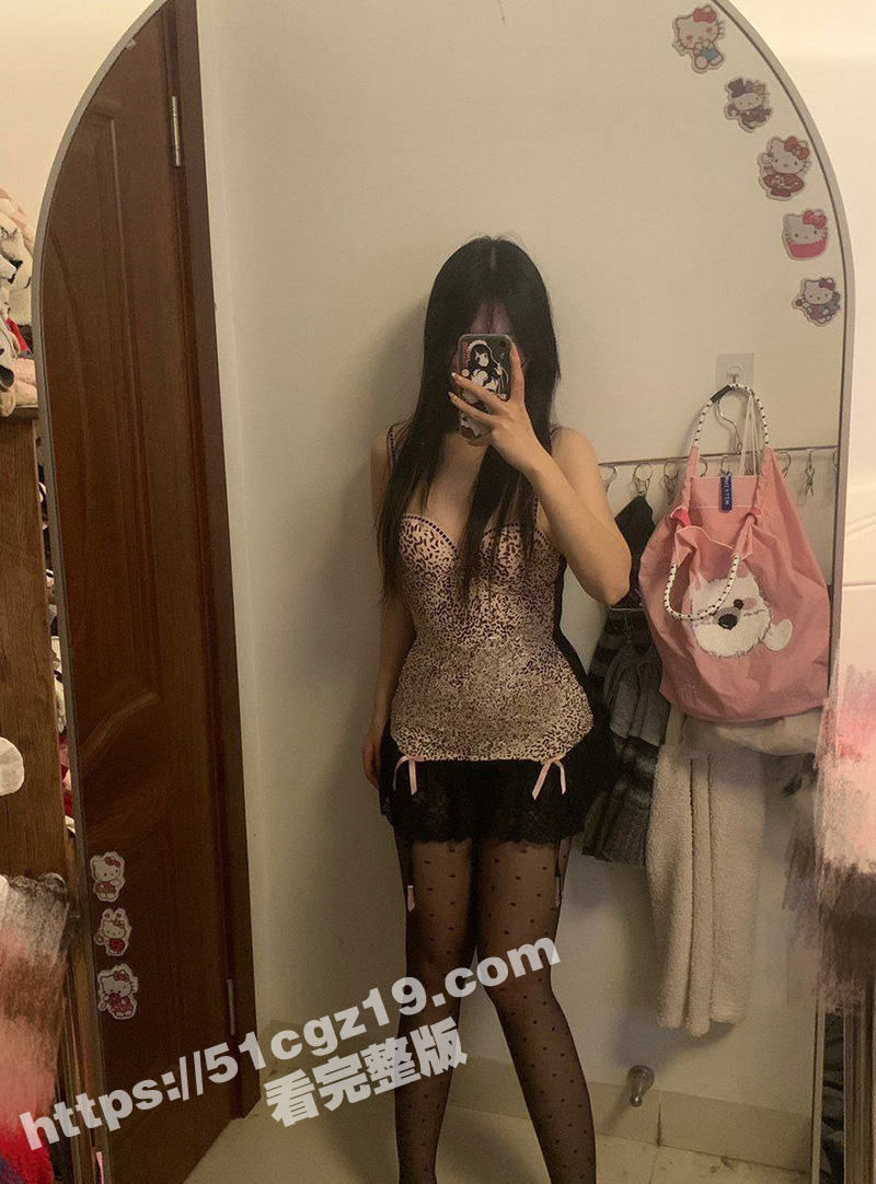 小伙餐厅遥控女友跳蛋相关图片