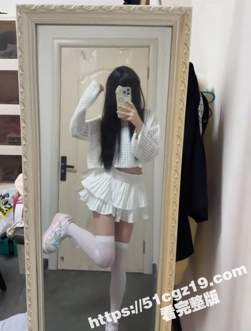 抖音高颜值嫩妹 袁帅相关图片