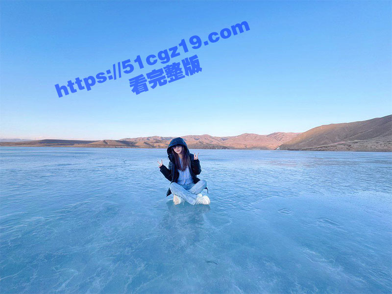 高颜值情侣 人间戏子相关图片