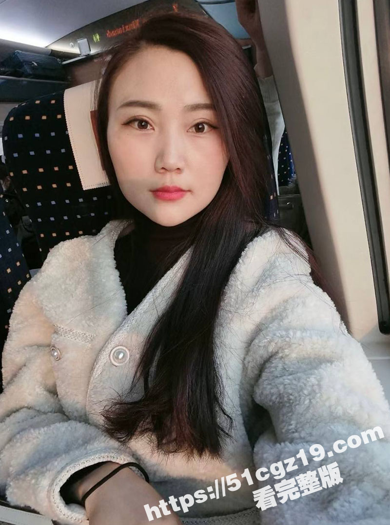 河南高颜值少妇 胡彦平 极品身材性感人妻 自慰玩穴到处勾引 出轨被老公曝光