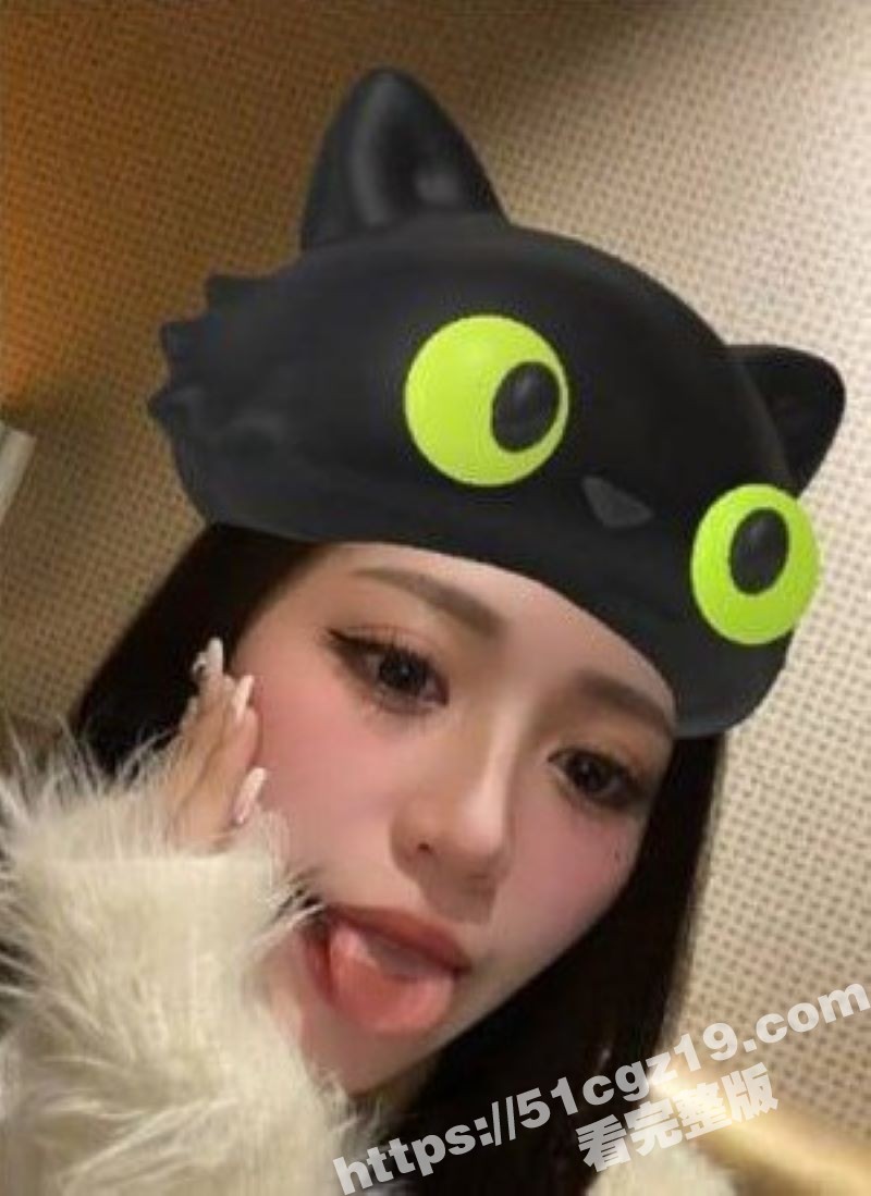 清纯大眼正妹和男友性相关图片