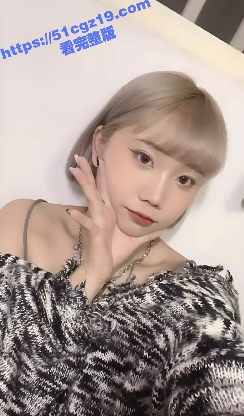 瓜友投稿！清纯巨乳女相关图片